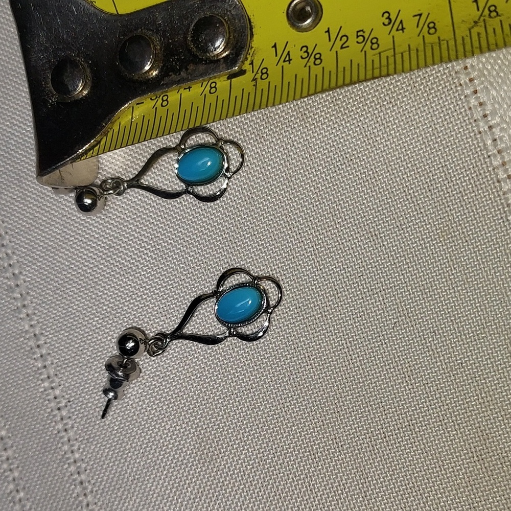 Turquoise and silver tone earrings - Picture 3 of 4